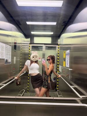 Aya Hazuki Instagram - .
.
タイ住んでるラブリーフレンドと
電話してたら会いたくなって
3日前に航空券取って会いに✈️🎧🤍🇹🇭
.
.