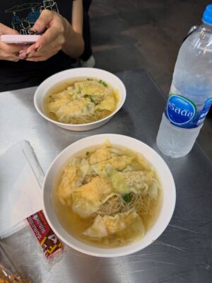 Aya Hazuki Instagram - .
.
タイ住んでるラブリーフレンドと
電話してたら会いたくなって
3日前に航空券取って会いに✈️🎧🤍🇹🇭
.
.