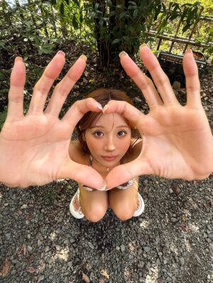 Aya Hazuki Instagram - .
.

🫶🏽🤎

手相見せつけてくるスタイル

.
.
#japanesegirl #gravura 
#グラビア