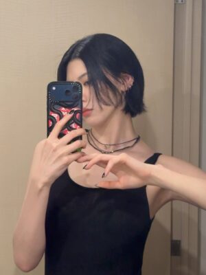 Ayaka Miyoshi Instagram - 🐈‍⬛OTSUKARESAMADESHITA🐈‍⬛