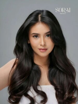 Ayushita Instagram - 2026 adalah ruang baru untuk bertumbuh.

Cerita terus berjalan, langkah terus bertambah.

Setiap fase membawa makna yang lebih dalam.

Bukan tentang memulai dari awal, tapi tentang melanjutkan dengan keyakinan.

Bersama SORAI.

MUA | @denariandary
Hair Do | @tisna_hairdo 
Stylist | @rikkisi 
Photographer | @ronibachroni_real