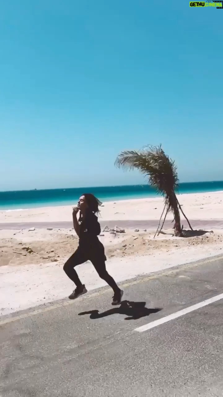 Azadeh Zarei - 23.9K Likes - تمرینِ روز جمعه
#running #life #workout