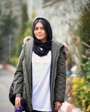Azadeh Zarei Instagram - مسابقه ی تیم فوتسال هنرمندان با پیشکسوتان منتخب استان تهران⚽️
#تیم #فوتسال #بانوان