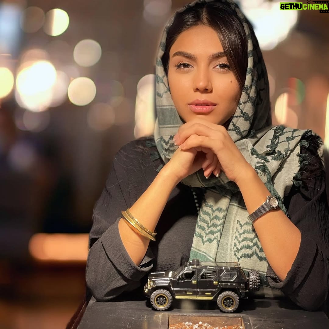 Most liked Instagram photo of Azadeh Zarei