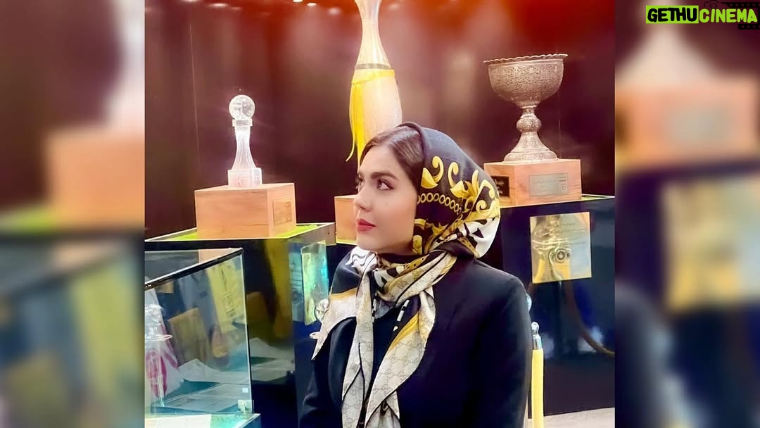 Azadeh Zarei - 27.7K Likes - سپاس از دعوت باشگاه فولاد مبارکه سپاهان 💛 

#سپاهان_آزاده_ زارعی#سپاهان_اصفهان #اصفهان #باشگاه_فولاد_مبارکه_سپاهان #ورزشگاه_نقش_جهان#فوتبال #قهرمان