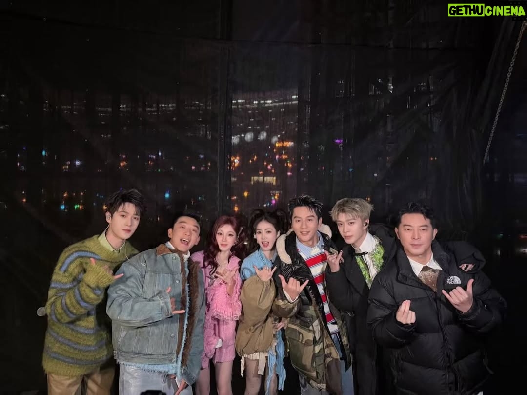 Bai Lu - 359.6K Likes - Family💕