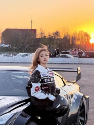 Bai Lu Instagram - 