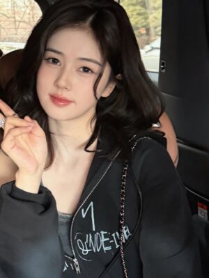 Bai Lu Instagram - 🧋
