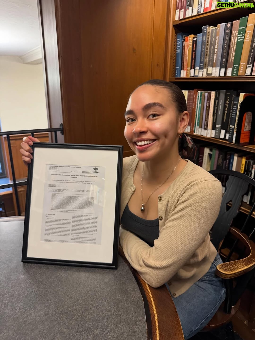 Bailey Bass - 97.5K Likes - PUBLISHED!! My first research paper!!
🤍Social Media, Absorption, and Stress: Divergent Paths to Self-Esteem🤍
Thank you to Dr.Barahmand and Columbia University for this opportunity. 
Link in bio to read it :)

———

Started studying psychology at Columbia University in fall 2024 simply because it spoke to me more than any other major. A month later, I fell in love with research and begged Dr.Barahmand to let me join her research group. Today, I am a published researcher🤭 #tearingup