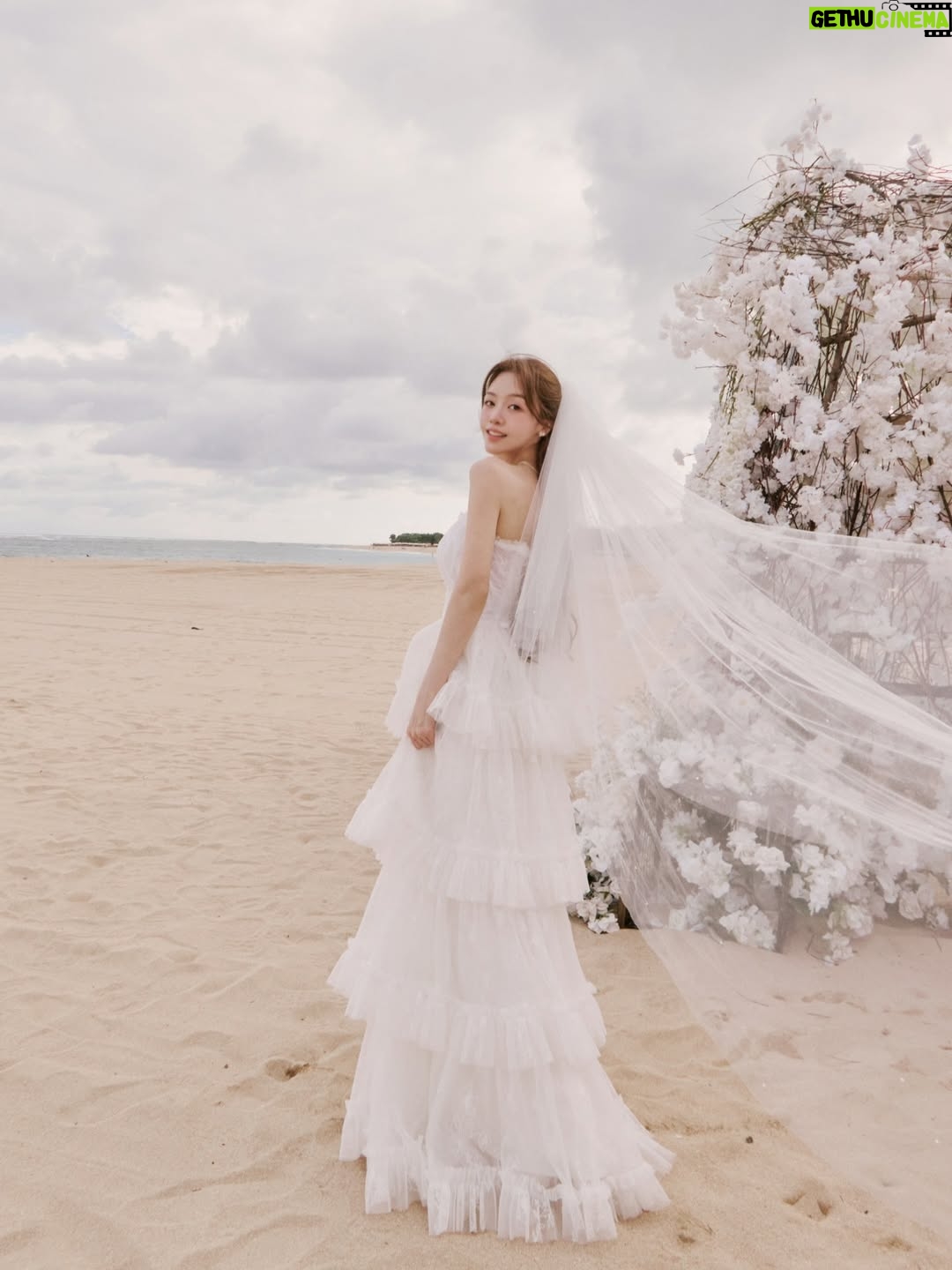 Bang Min-ah - 29.9K Likes - 고마웠어 2025 🔥