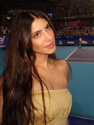 Bárbara López Instagram - 🪽 🪽 

Gracias @quiencom y @abiertomexicanodetenis la pasamos brutal ♥️ ILY