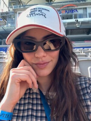 Bárbara López Instagram - 🪽 🪽 

Gracias @quiencom y @abiertomexicanodetenis la pasamos brutal ♥️ ILY