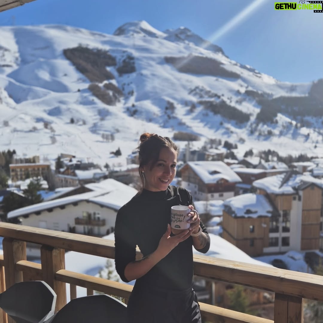 Barbara Lune - 1K Likes - ❌ Jeu concours TERMINÉ ( félicitations au gagnant : @bonhomme_voyage ) ❌

Jeu CONCOURS !!! 🔥🎊 

1 séjour à gagner chez @mmv_lesvacancesclub 😍 dans une Résidence ou un Village Club MMV pour 4 personnes. Séjour à valoir hors vacances scolaires, à utiliser entre mars et
août 2026 d’une valeur de 2000€ maximum. (pas de restriction sur le
marché français) 

Pour participer, rien de plus simple : Suivre @mmv_lesvacancesclub et  @barbaralune_officiel
Et identifie 1 personne avec qui tu aimerais partir ! 

Fin du concours le 15 mars inclus, tirage au sort le 16 mars ! 

#mmvclub #publicité