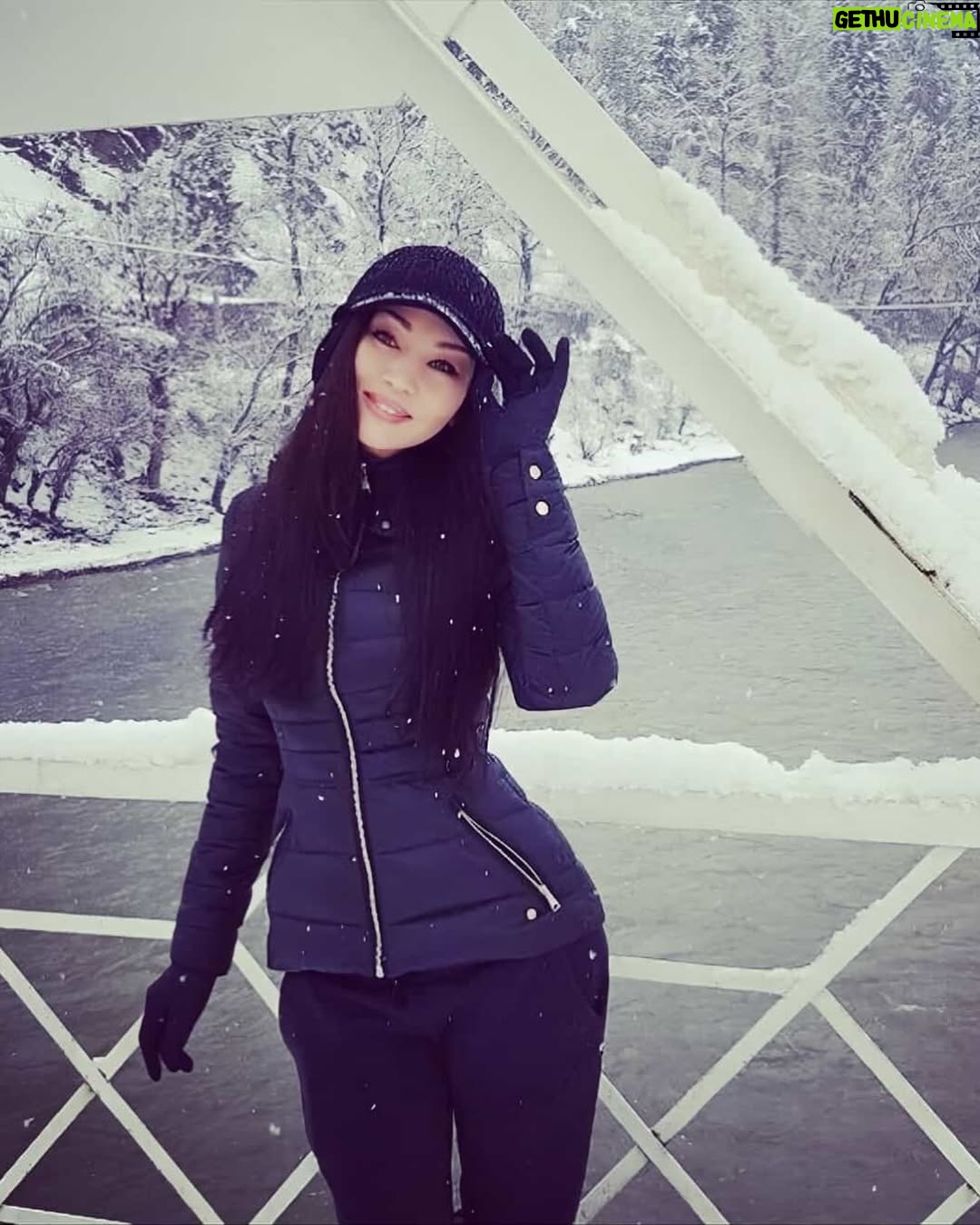 Bayan Alaguzova - 89.7K Likes - Тренд! Мой шестнадцатый ❤️
