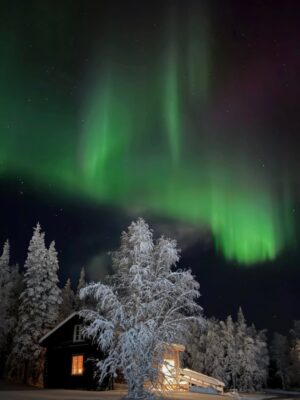 Belén Soto Instagram - Cumplí mi sueño de ver auroras ✨ Feliz Navidad!