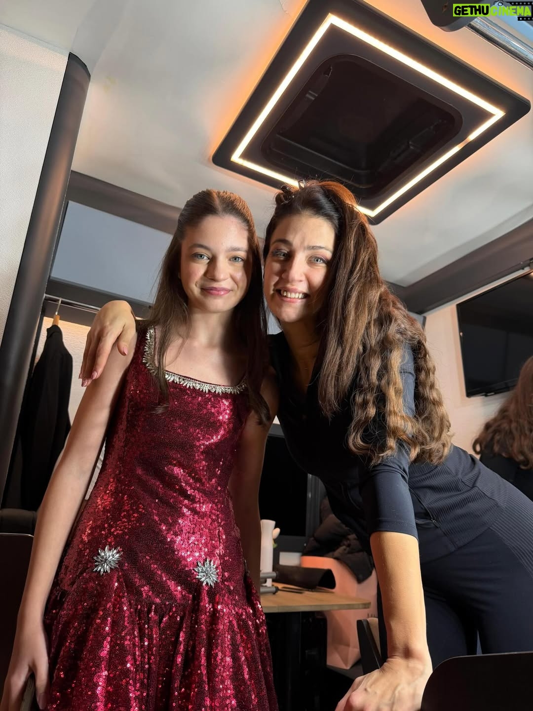 Beren Gençalp - 243.8K Likes - @saadetozsirkinti @reynmen @cerenbenderlioglu @ava.yaman @mahsunkaraca @lvbelc5