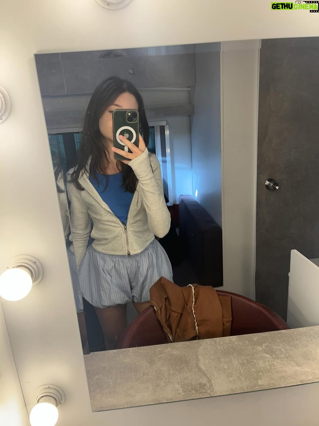 Beren Gençalp - 109.4K Likes - Hayal ve C2 seviye fit check bağımlılığı
