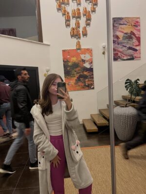 Beren Gençalp Instagram - Hayal ve C2 seviye fit check bağımlılığı