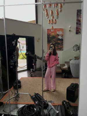 Beren Gençalp Instagram - Hayal ve C2 seviye fit check bağımlılığı