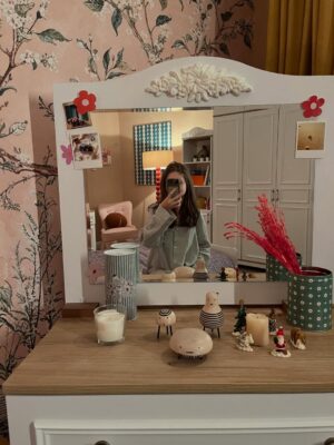 Beren Gençalp Instagram - Hayal ve C2 seviye fit check bağımlılığı