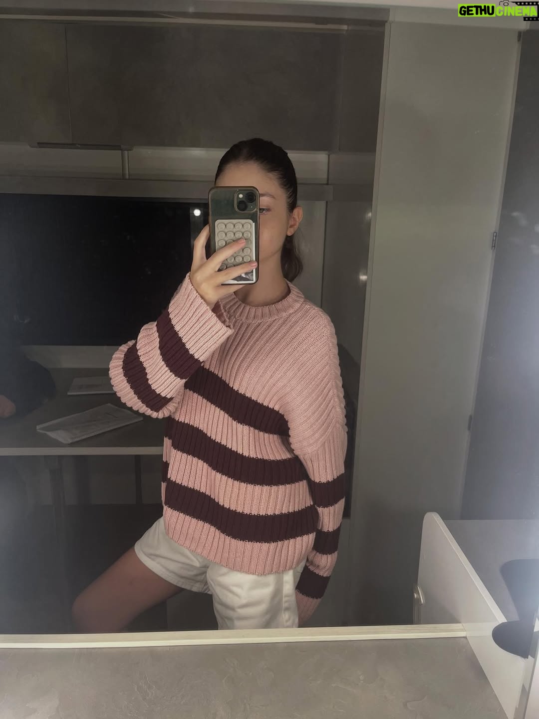 Beren Gençalp - 109.4K Likes - Hayal ve C2 seviye fit check bağımlılığı