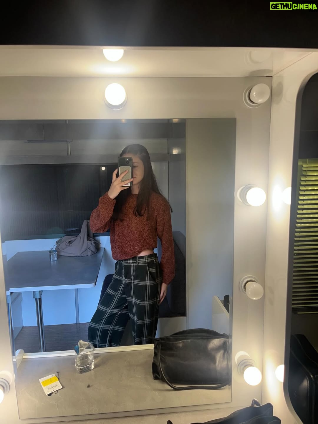 Beren Gençalp - 109.4K Likes - Hayal ve C2 seviye fit check bağımlılığı