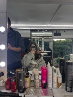 Beren Gençalp Instagram - Hayal ve C2 seviye fit check bağımlılığı