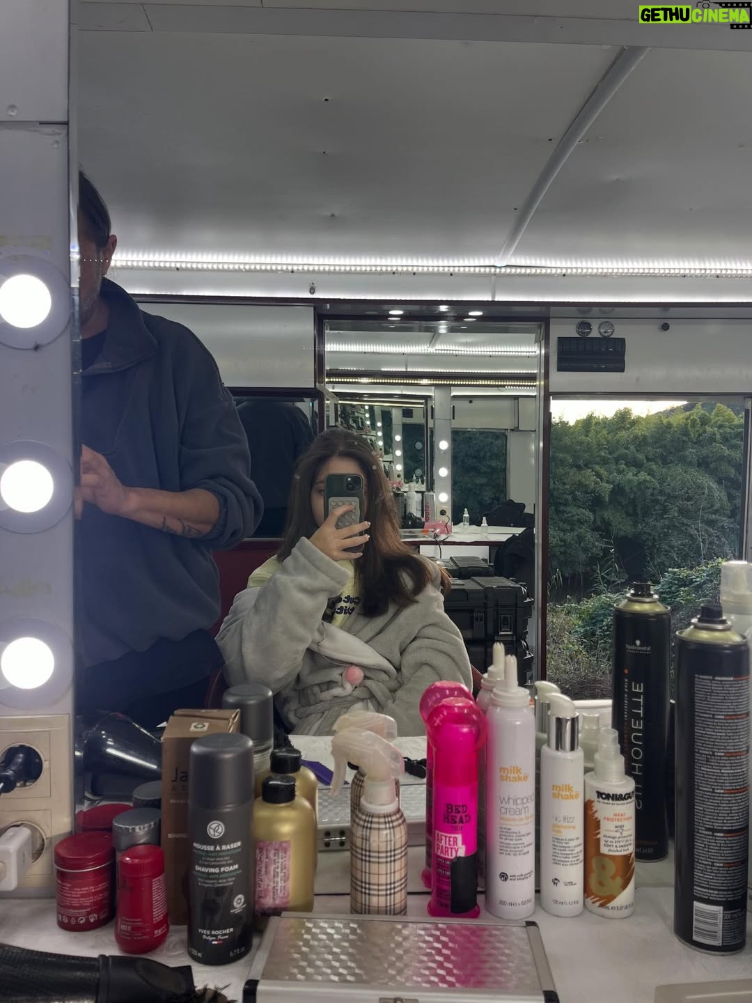 Beren Gençalp - 109.4K Likes - Hayal ve C2 seviye fit check bağımlılığı