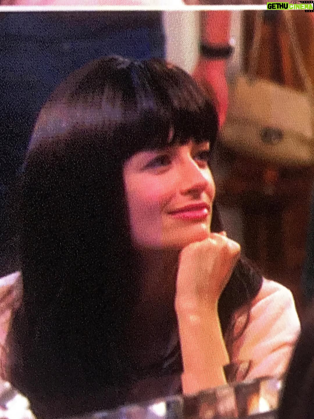 Beth Behrs - 88.1K Likes - Playing "Gemma" for 8 years through marriage, global pandemics, 2 strikes, motherhood and all the other bits of life has been an absolute gift- and that is thanks to this incredible cast and crew. @cedtheentertainer @iammaxgreenfield @tichinaarnold @sheaunmckinney @mrmarcelspears @hank_greenspan @skyetownsend @amberonistevenswest laughing with you every single day has brought me immense joy. And thank you to all of you who watched us on @cbstv all these years. We are so grateful! THATS A WRAP!