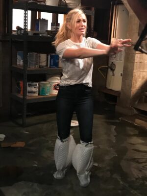 Beth Behrs Instagram - Playing "Gemma" for 8 years through marriage, global pandemics, 2 strikes, motherhood and all the other bits of life has been an absolute gift- and that is thanks to this incredible cast and crew. @cedtheentertainer @iammaxgreenfield @tichinaarnold @sheaunmckinney @mrmarcelspears @hank_greenspan @skyetownsend @amberonistevenswest laughing with you every single day has brought me immense joy. And thank you to all of you who watched us on @cbstv all these years. We are so grateful! THATS A WRAP!