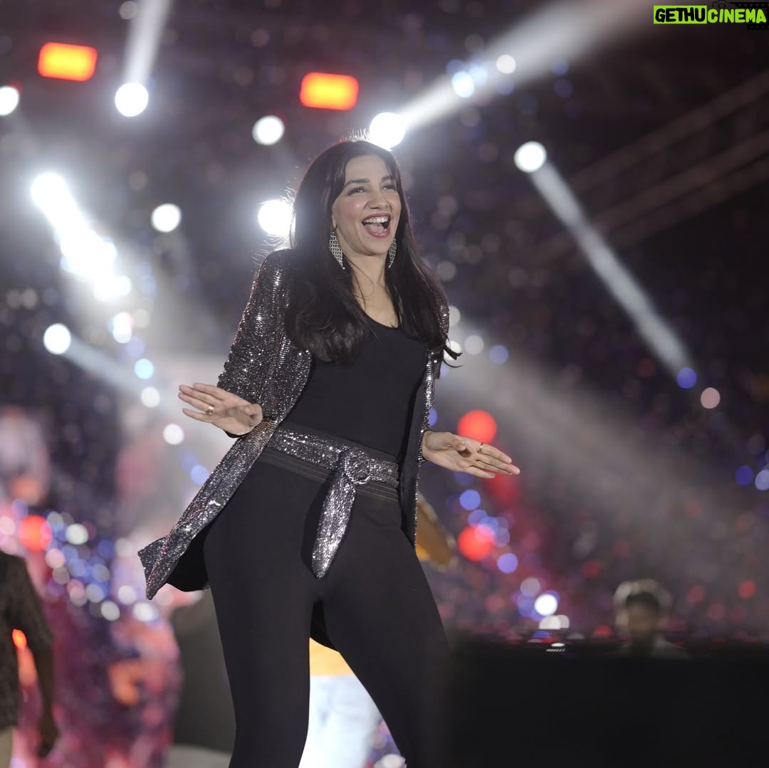 Bhavana - 13.9K Likes - 25,000 students, rock concert vibes and an incredible evening 🔥🔥
Ufffff! 

A 24 hour break from the T20 World Cup madness to party with the students of @vceterode and @vetiascoed 🔥❤️

You guys were LIT!!! Thank you for allll the love ! 

This is why having the best of both worlds ( even if you almost lose your mind working) is FUN! 

Let’s meet soon❤️ back to my cricket notes now :) 
.
.
Where would you rather be?