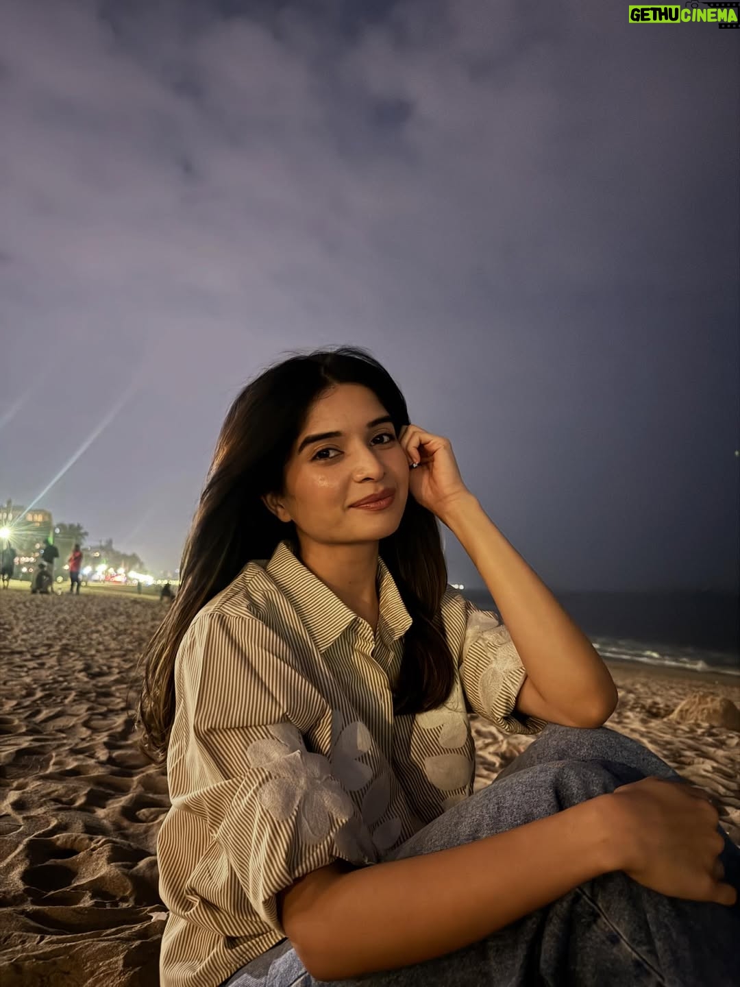 Bhavika Sharma - 614.6K Likes - 🫶🏻🫶🏻
