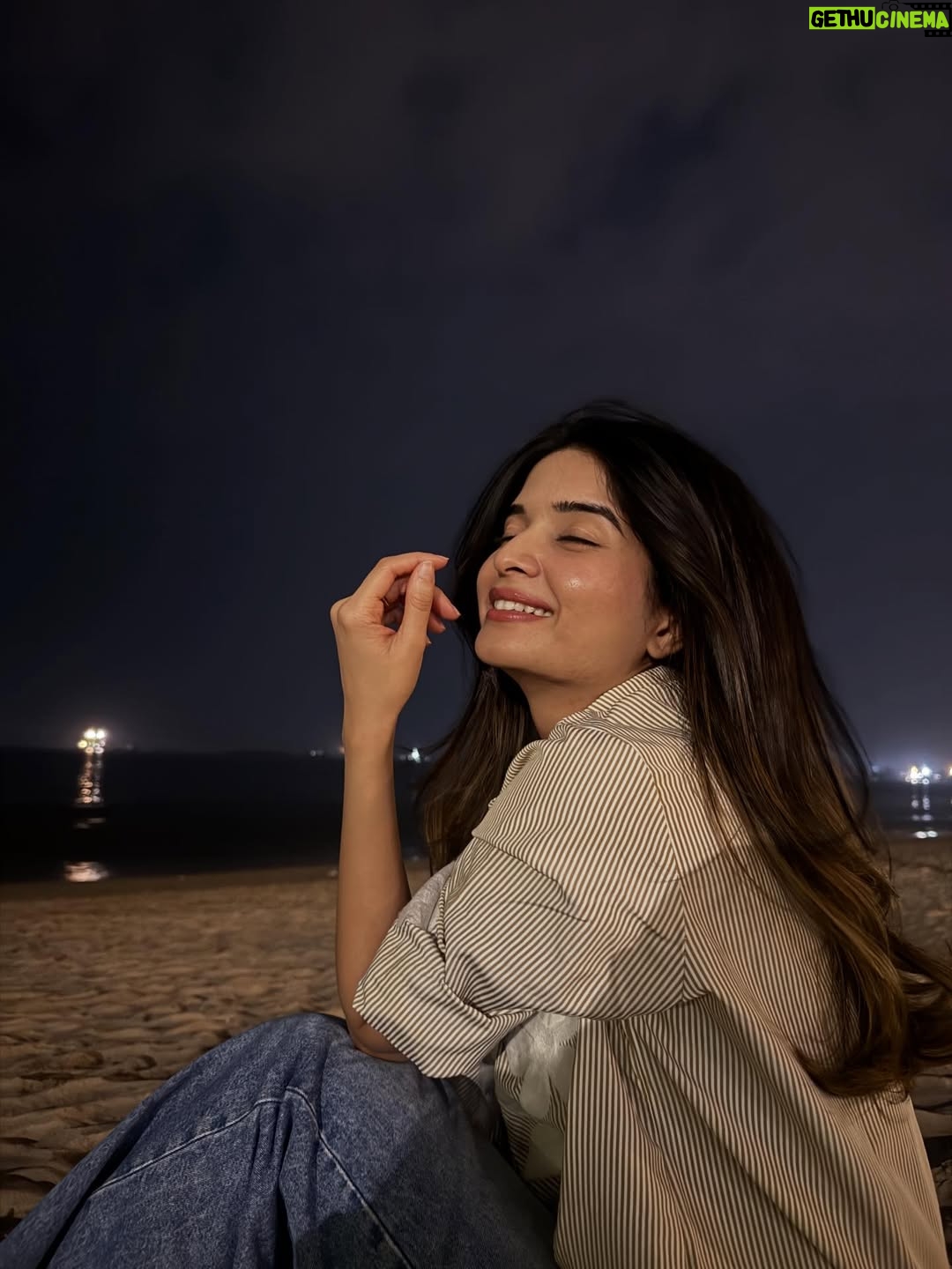 Bhavika Sharma - 614.6K Likes - 🫶🏻🫶🏻