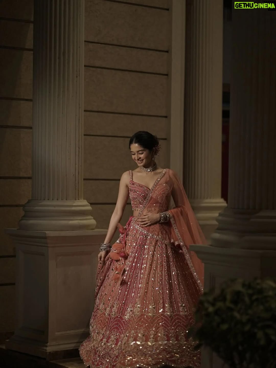 Bhavika Sharma - 368.3K Likes - Styled by:- @stylewithroshnii 
Outfit:- @twamev.official 
Jewellery:- @pinksalt.in 
Makeup By:- @rupalisingh_8 @_disha_chhabra