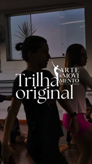 Bia Torres Instagram - A Arte e Movimento sempre acreditou que a dança vai além do movimento.

Em 2026, damos mais um passo no nosso legado: músicas autorais, criadas especialmente para contar as nossas próprias histórias no palco.

Porque formar bailarinos também é formar identidade, memória e arte que permanece.

Solos, duos, trios e conjuntos…
cada coreografia nasce com uma trilha que carrega intenção, emoção e verdade.💜

Projeto autoral assinado por @musicabiastudio, @musicabia na direção artística de todo o trabalho.🎶