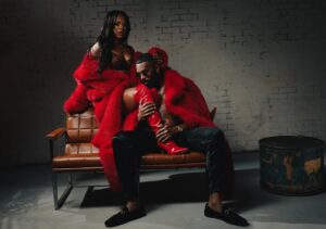 Bianca Crawford Instagram - Sorry for the (weight)… lol wait. I been feeding him good so I thought I would feed yall too.
Happy Valentine’s Day
-The Crawfords

Makeup: @karengiselleperez 
📸: @fetch_media
Hair: @herhandstyles