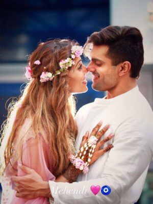 Bipasha Basu Instagram - 2016 was 🩷🧿🙏🏻
#2016