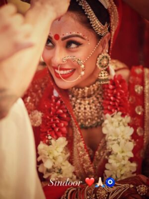 Bipasha Basu Instagram - 2016 was 🩷🧿🙏🏻
#2016