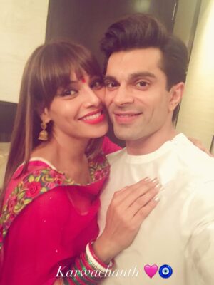 Bipasha Basu Instagram - 2016 was 🩷🧿🙏🏻
#2016