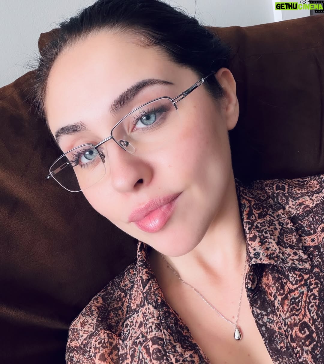 Brenna D'Amico - 10.7K Likes - 🤓#zenni