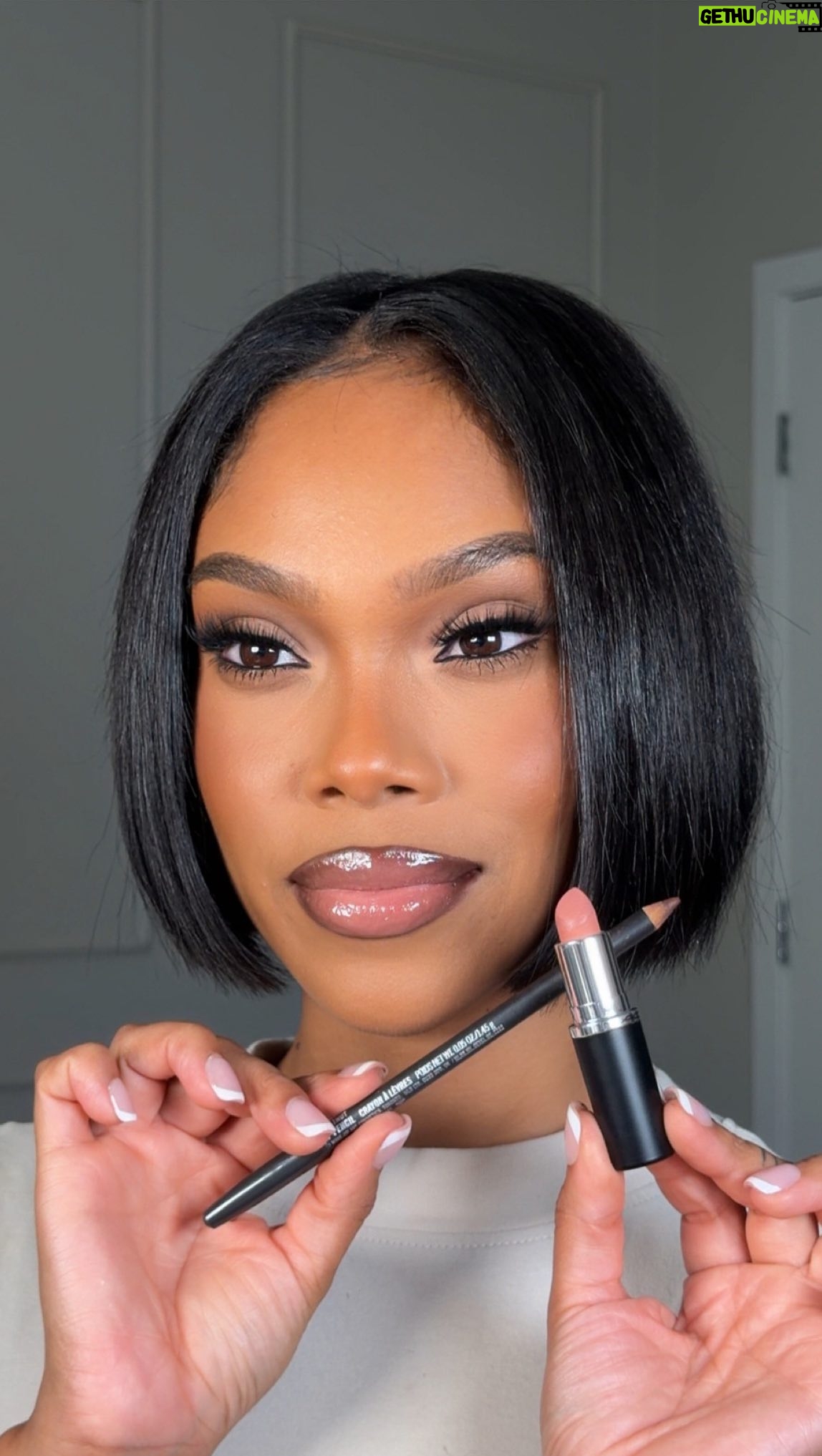 Brianna Giscombe - 23.8K Likes - Doja Cat x M.A.C lip combo 💕 
@maccosmetics chestnut lip liner 
@maccosmetics honey love lipstick 
@maccosmetics lipglass
