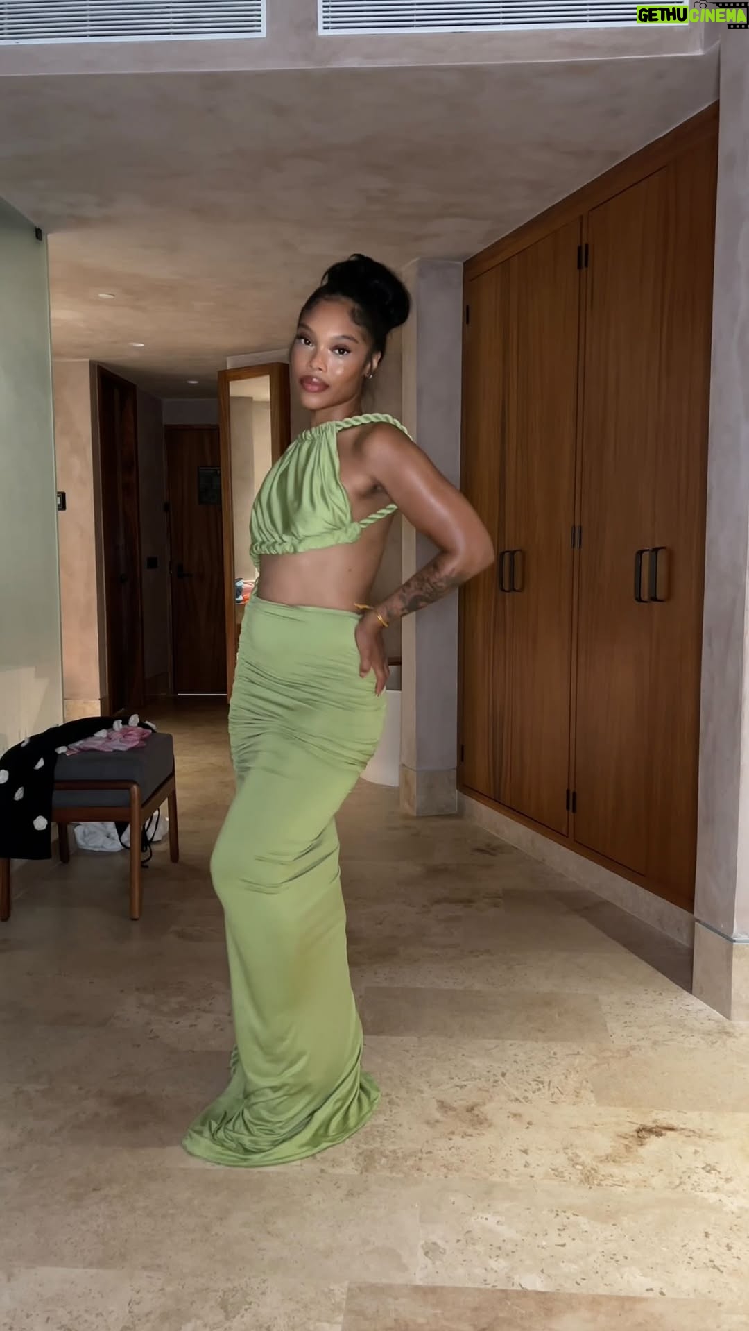 Brianna Giscombe - 1.2K Likes - These dresses were cute but the heat was too much at the end of the day 😮‍💨