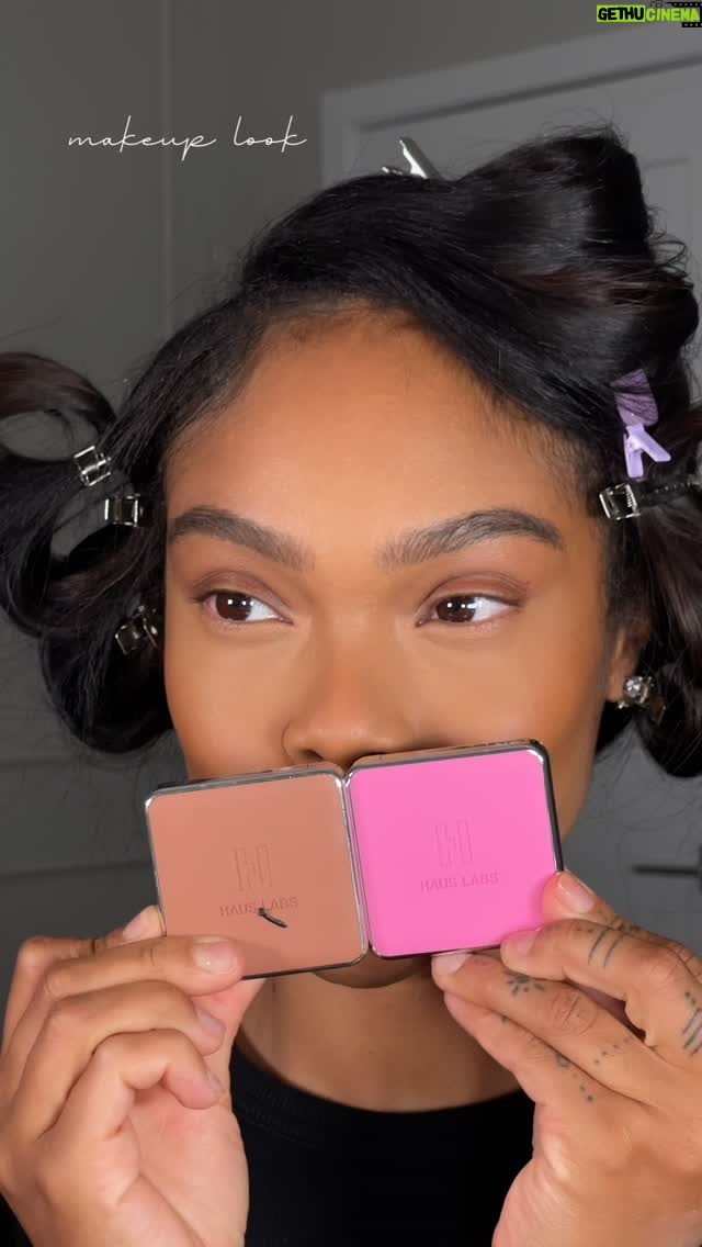 Brianna Giscombe - 5.3K Likes - Today’s look 💋
@onesize secure the glow primer 
@kosas revealer color corrector in alchemy 
@hudabeauty easy blur in toffee 
@maybelline super stay long wear foundation 332
@makeupbymario surreal skin setting spray 
@trestique bronzer in Brazilian bronze 
@hourglasscosmetics concealer in dune 
@benefitcosmetics brow in 3.5 
@aboutfacebeauty smooth and set powder in veil 
@hauslabs color fuse blush in dragon fruit   fire moon 
@velourbeautyofficial extension hybrid lashes 
@danessamyricksbeauty cream contour in m2
@thelipbar lip liner in straight living 
@nyxcosmetics shine loud lip dup in global citizen