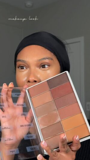 Brianna Giscombe Instagram - One thing I missed about my makeup artistry days was making custom face palettes for my kits 😭😭