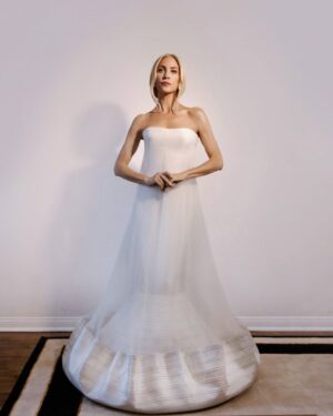 Brittany Snow Instagram - @goldenglobes ‘26☁️🤍

The Pantone color of the year is “cloud dancer” & I decided to take that seriously. 

Thank you @daniellefrankelstudio for this dream dress.