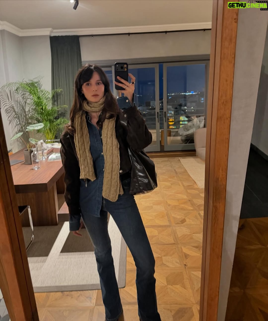 Büşra Develi - 42.5K Likes - 🤡🫂🐧🌞🫀💅