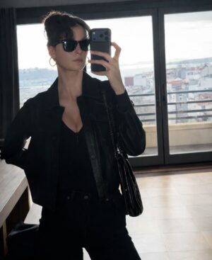 Büşra Develi Instagram - 🫨🤍🎶💫🫂
