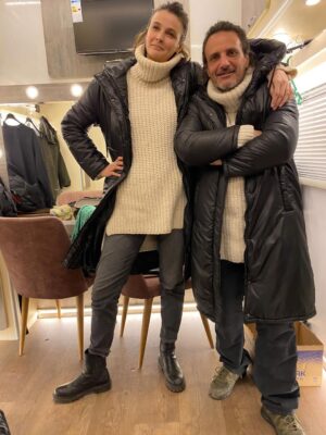 Büşra Develi Instagram - Kasabamıza hoşgeldiniz 🌪️ @netflixturkiye