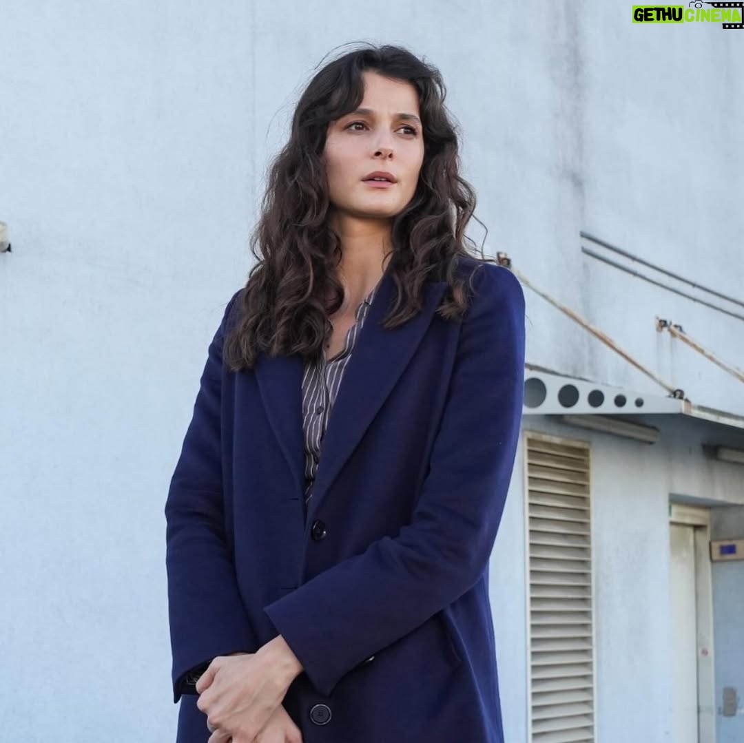Büşra Develi - 41.1K Likes - bölüme yetişmeye çalışıyorum @esrefruyadizitv