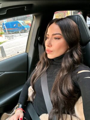Burcu Güneş Instagram - An’dan… ✨✨✨ 🎉⏰🫶 2026